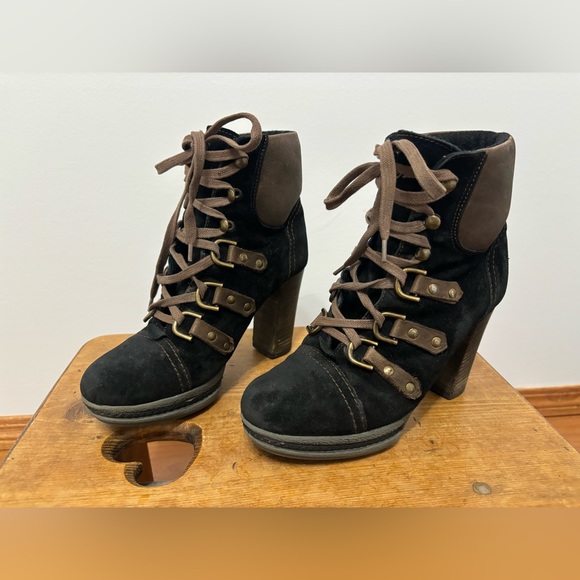 Browns Shoes Italian Platform Heels - Picture 11 of 16